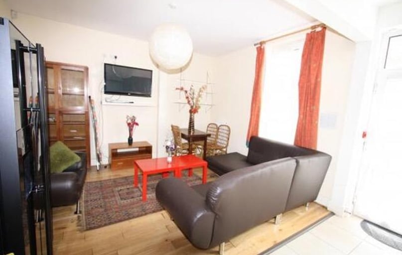 South Grove, Ardwick, Manchester - Image 1